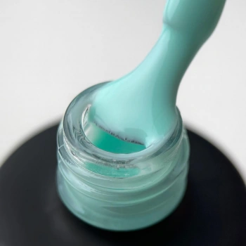 Камуфлююча база Molekula MINT